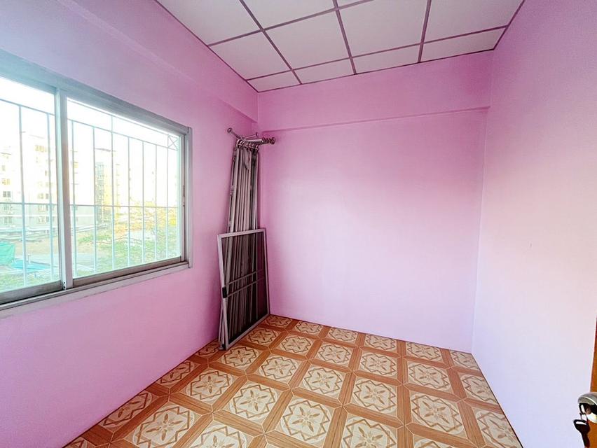 ขายอาคารพาณิชย์ 3 ชั้น ติดถนน ดอนเมือง ซอยประชาอุทิศ 13 ใกล้หัวมุมสี่แยกเนื้อที่ 21.5ตารางวา 4