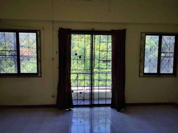 ขายด่วน! ทาวน์เฮ้าส์ เชียงใหม่ 3 ชั้น 3 ห้องนอน ทำเลดี ราคาพิเศษ เจ้าของขายเอง โทร 088-2852080 4