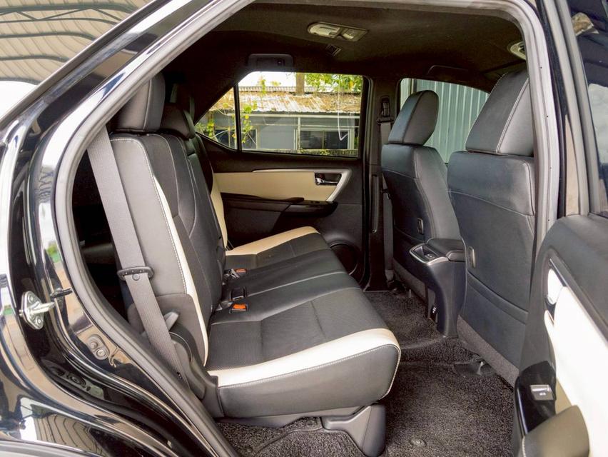 Toyota Fortuner 2.8 Legender 4WD ปี 2023 15