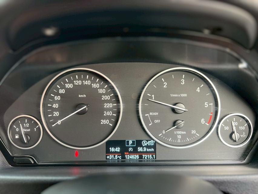 BMW SERIES 3 320d LUXURY ปี 2016 17