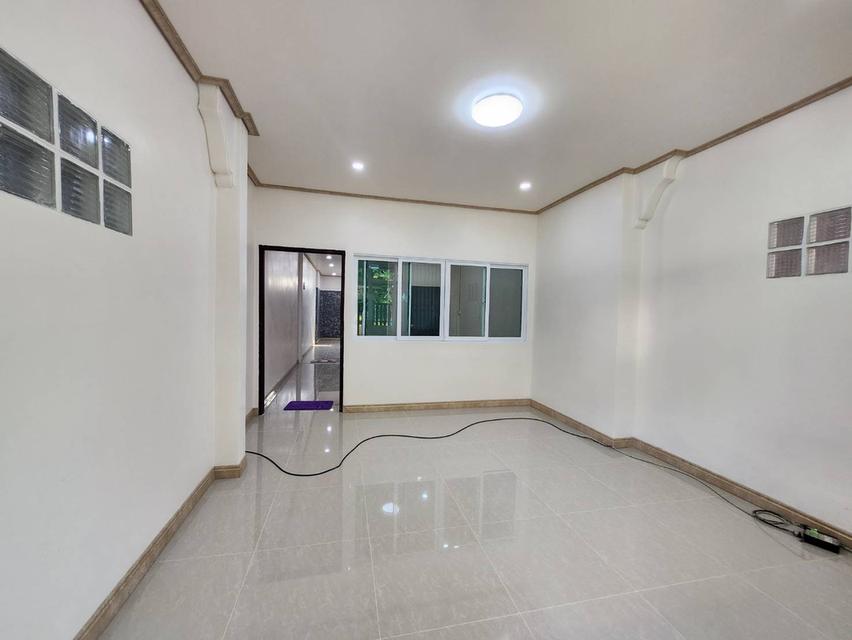 ขายบ้านทาวน์โฮม 2 ชั้น ย่านถนนเทพรักษ์ สะพานใหม่ 10