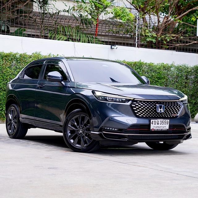 HONDA HR-V e:HEV 1.5 RS ปีจด 2023 - ตัว TOP RS หลังคาแก้ว ประหยัด 25 km/LHR-V e:HEV RS Hybrid มือเดียว ประวัติศูนย์ทุกระยะ สภาพป้ายแดง