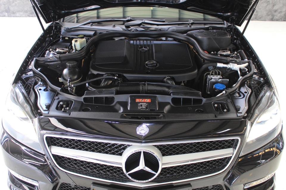 รหัสรถ JRS9241 หล่อขนาดนี้จะอดใจไหวหรอ กับ Benz CLS 250CDI 2012 8
