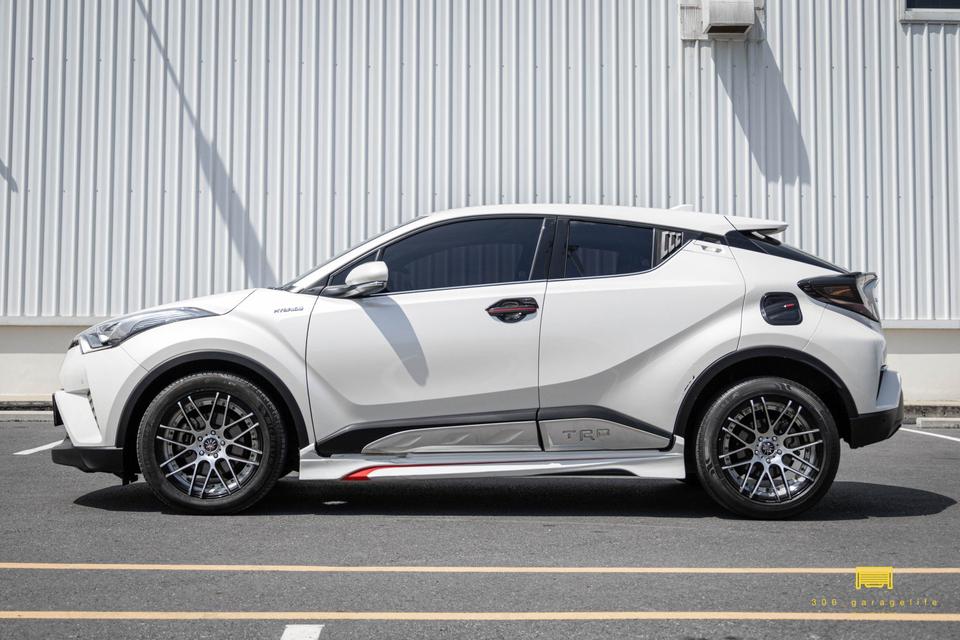 TOYOTA CHR TRD 1.8 HYBRID 2018  5