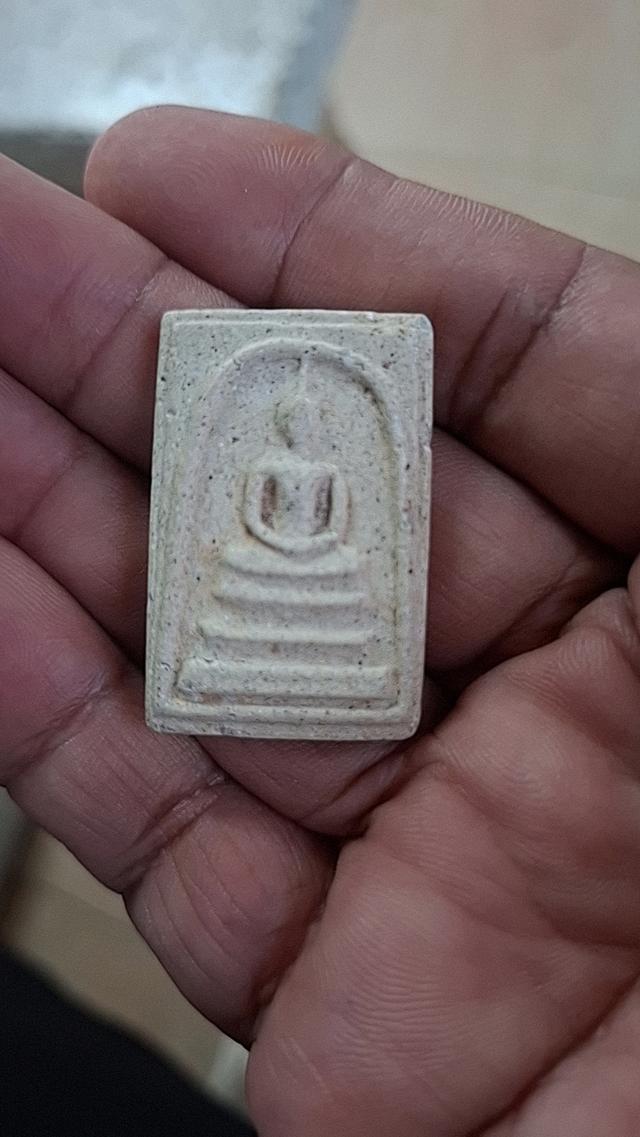 พระสมเด็จวัดระฆัง เกศทะลุซุ่ม