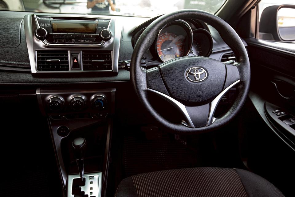 Toyota Yaris 1.2E ปี 2014 สีดำ รูปที่ 18
