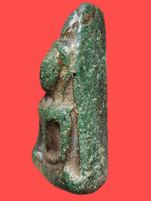 พระนางพญา เปิดให้บูชาจ้า รูปที่ 2