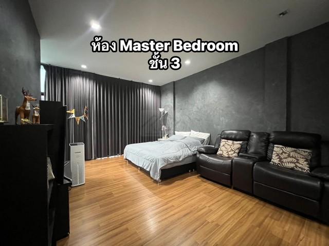 ขายทาวน์โฮม 3 ชั้นหลังมุม 34.7 ตรว. โครงการ Cozy ลาดพร้าว71 ซอยสตรีวิทยา 2 เลียบด่วน 5