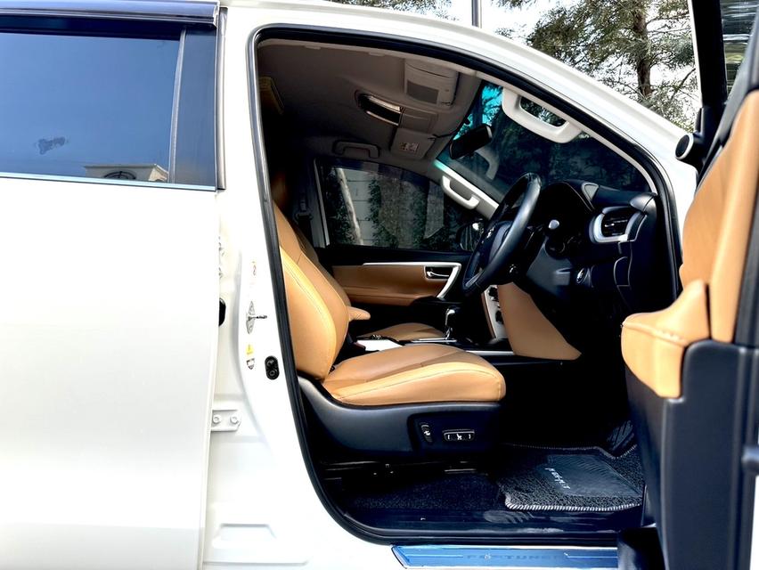 TOYOTA FORTUNER 2.8V 4WD ปี 2016 รูปที่ 12