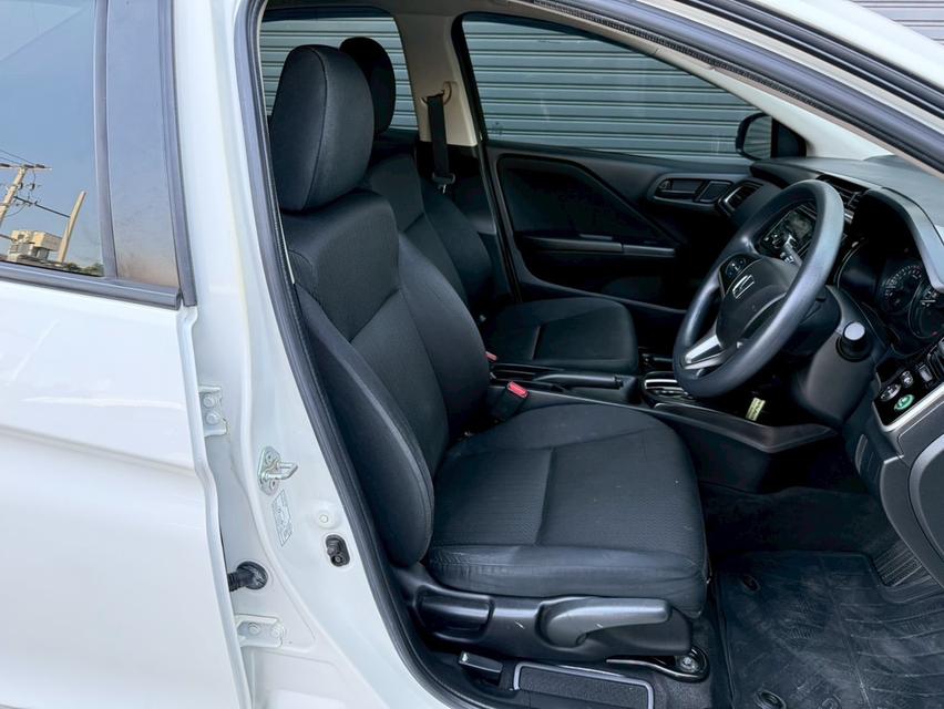 HONDA CITY 1.5V i-VTEC 2019 สีขาว MINOR CHANGE มือเดียว เข้าศูนย์ทุกระยะ 10