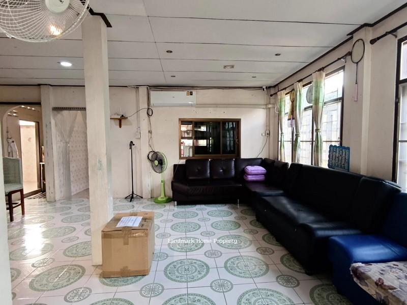 LM25-0180 ขายบ้านสร้างเอง ซ.จัดสรร2 เพชรเกษม เลียบคลองภาษีเจริญฝั่งเหนือ เนื้อที่ 60 ตรว 3 นอน 2 น้ำ 1 ครัว 3 จอด 3