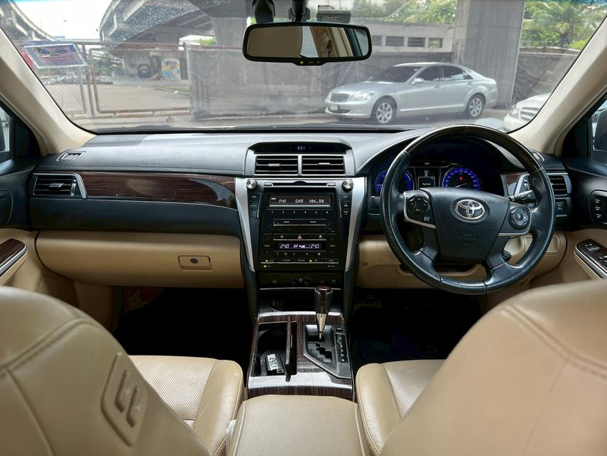 ขายรถ Toyota Camry 2.5 Hybrid ปี 2016 สีขาว เกียร์ออโต้ 13