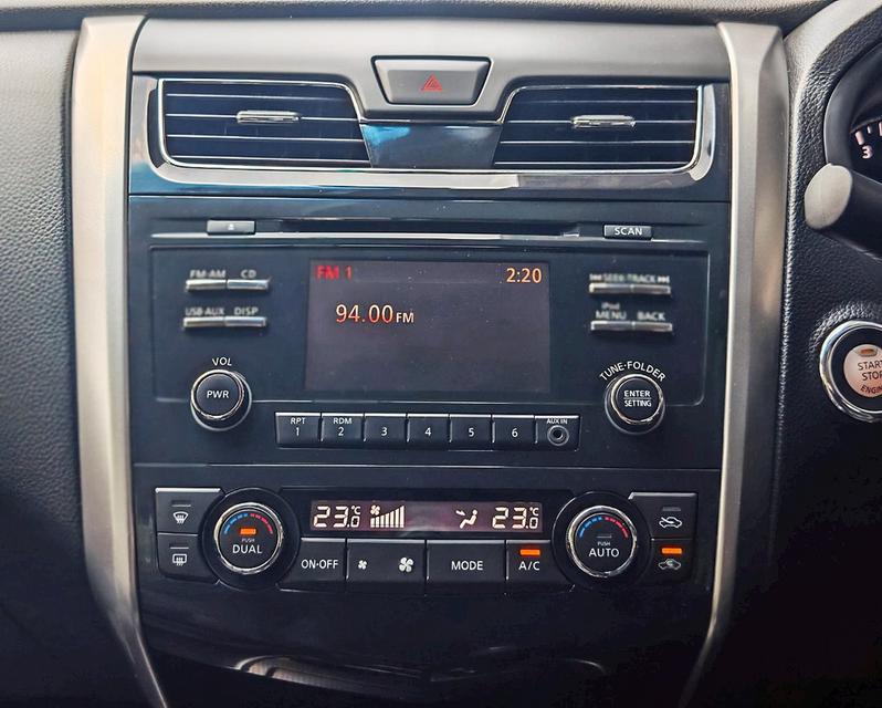 NISSAN TEANA 2.0XL 7