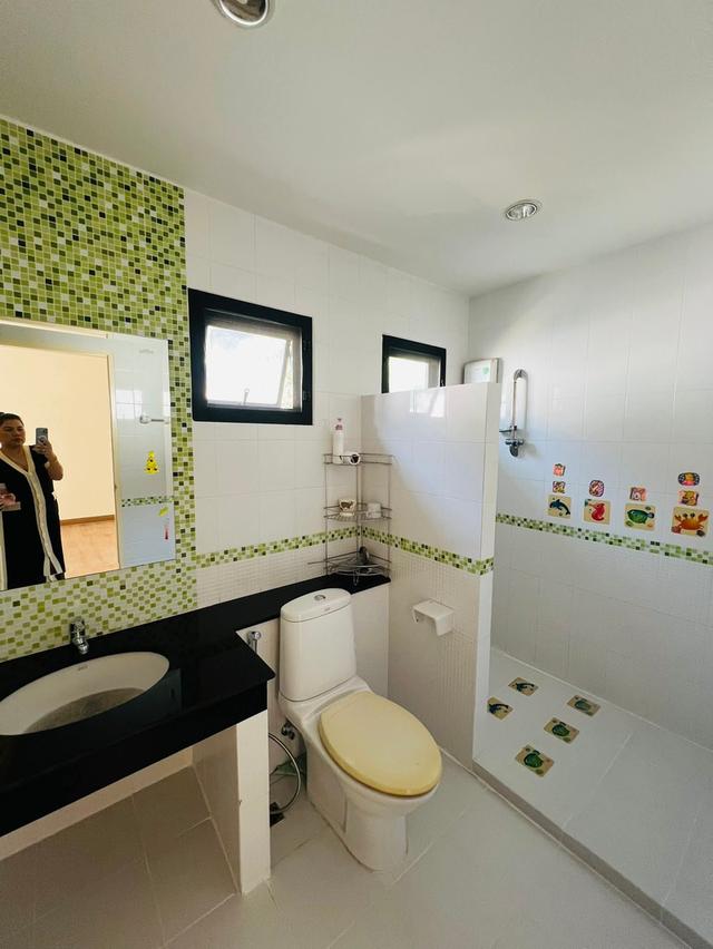 ขายบ้านเดี่ยว 2 ชั้น สวยพร้อมอยู่ ศรีราชา – หนองยายบู่ ✨🏡 #พิกัด: #หมู่บ้านปวีณวรรณ 9