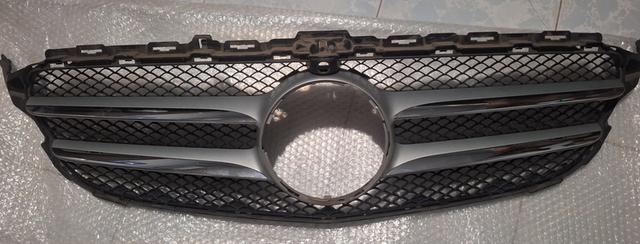 กระจังหน้ารถเบ็นซ์ c350e ของแท้ รูปที่ 2