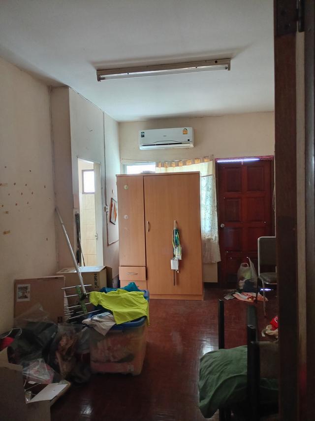บ้านทาวน์โฮม​2​ชั้น​ 3​ ห้อง​น้ำ​2​ห้องนอน 13