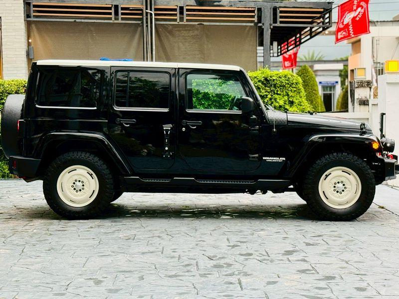 Jeep Wrangler Sahara 2.8 diesel 4wd Overland unlimited เน้นๆไมล์ 60,xxx กม. สีดำ ปี 2012 8