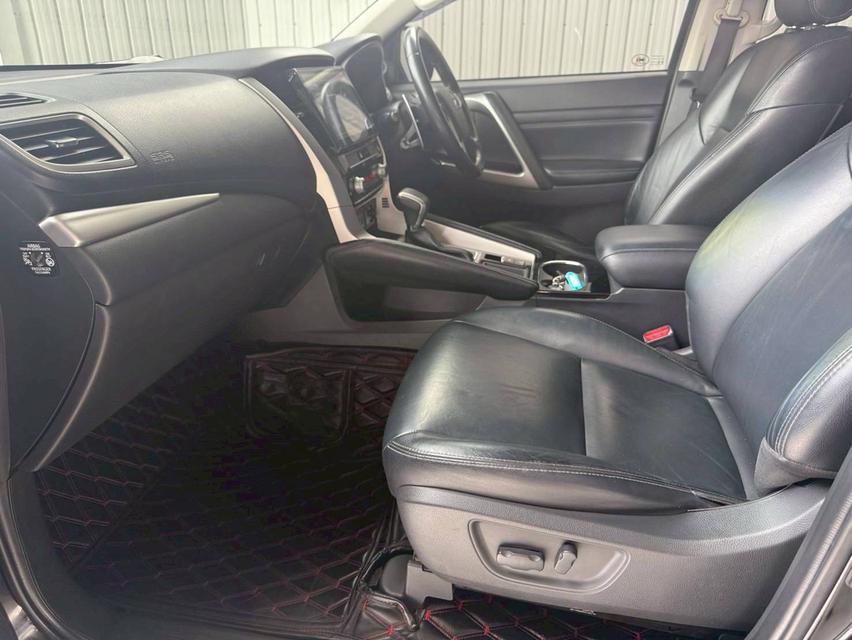 Mitsubishi Pajero 2.4GT ปี20 14