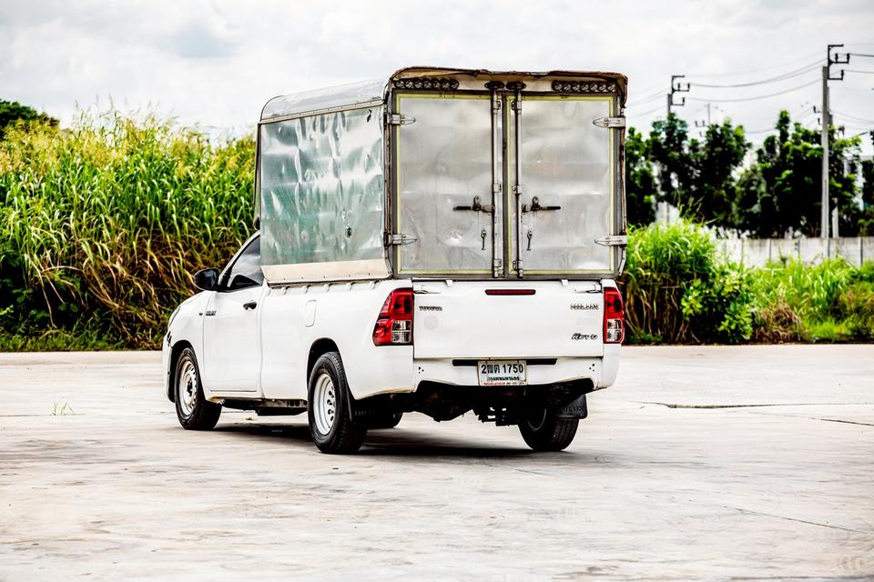 Toyota Revo 2.4J Plus Standard Cab สีขาว เกียร์ธรรมดา กระจกไฟฟ้า ปี 2018 9