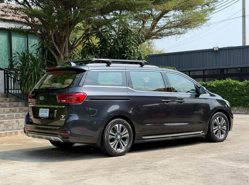 2020 KIA GRAND CARNIVAL 2.2 SXL รถมือเดียวออกป้ายแดง รถวิ่งน้อย เข้าศูนย์ทุกระยะ รถไม่เคยมีอุบัติเหตุครับ รูปย่อยที่ 3
