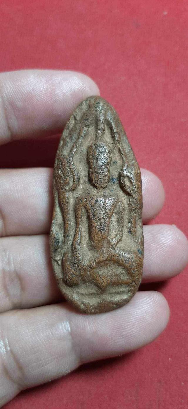 ขุนเเผนไข่ผ่าซีก กรุวัดพระรูป