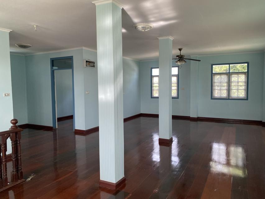 จรูญ ขายบ้านเดี่ยว 2 ชั้น 4 ห้องนอน 2 ห้องน้ำ บ้านอยู่หลังโรงเรียน 2กิโลเมตร ถึงเซเว่น.  0815554264 15