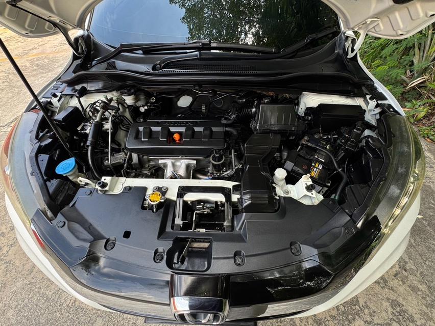 Honda Hrv 1.8E Sunroof AT 2015 สีขาว รูปที่ 14
