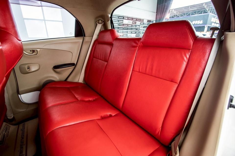 HONDA BRIO 1.2 V เกียร์ธรรมดา MT 2012  9
