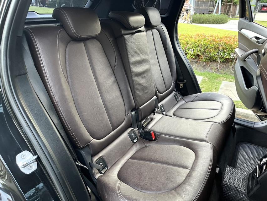 BMW X1 2.0 sDrive18d M Sport ปี 2017 12