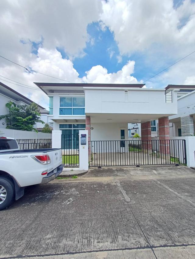 ให้เช่าบ้านเดี่ยว2ชั้น 4นอนหมู่บ้านสัมมากรรามคำแหง162-1 ย่านรามคำแหงราษฎร์พัฒนาร่มเกล้าตกแต่งพร้อมอยู่ ติดถนนรามคำแหง ใกล้มอเตอร์เวย์ – สุวรรณภูมิ MRT 1