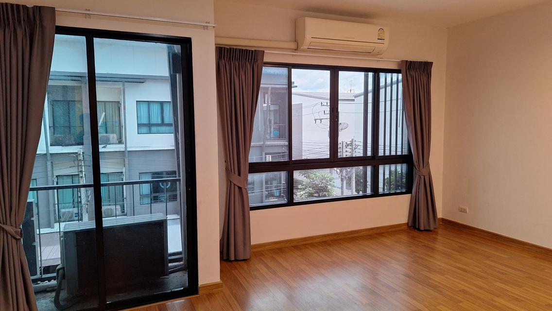 ให้เช่าทาวน์เฮ้าส์ คาซ่า ซิตี้ วงแหวน ลำลูกกา ติดถนนลำลูกกา 4