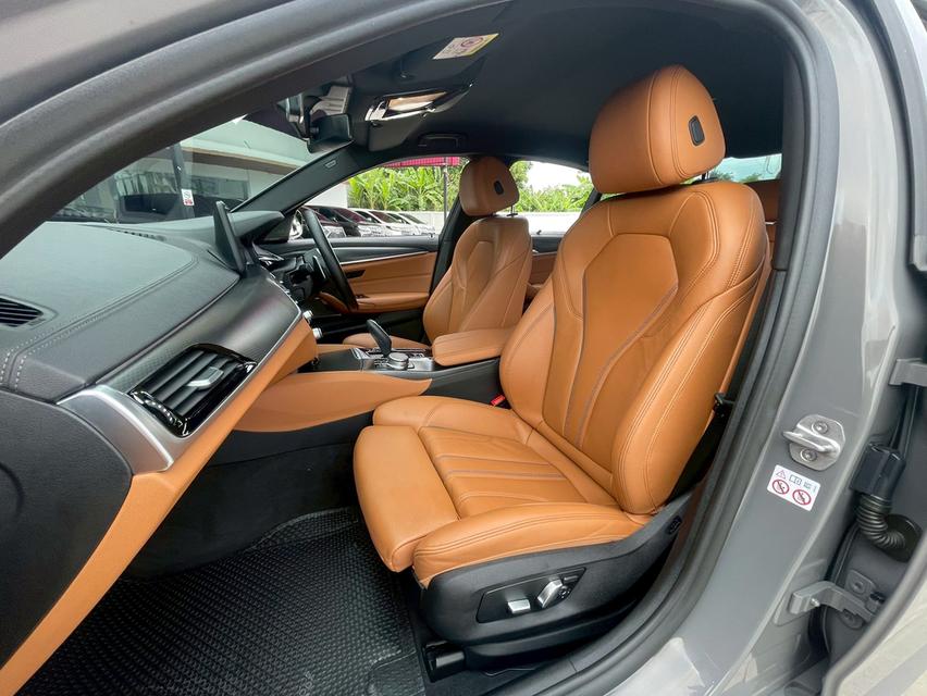 ขาย BMW 520d Msport ปี21 15