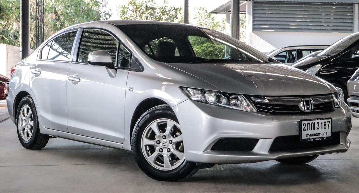 2013 HONDA CIVIC 1.8S FB 2