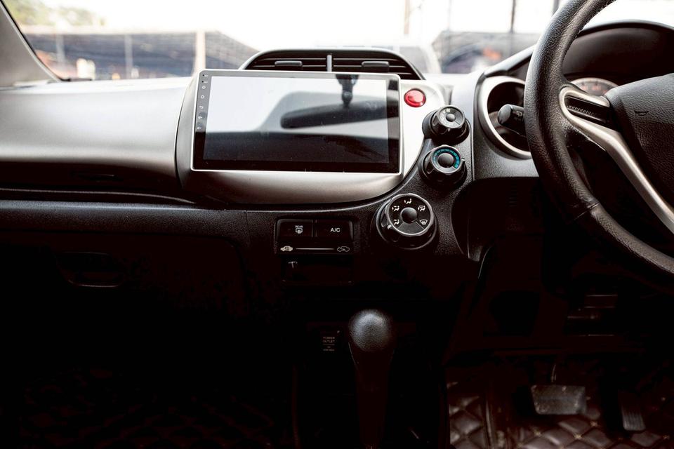 รหัสรถ GT5732 Honda Jazz 1.5 S ปี 2010 สีขาว รูปที่ 17