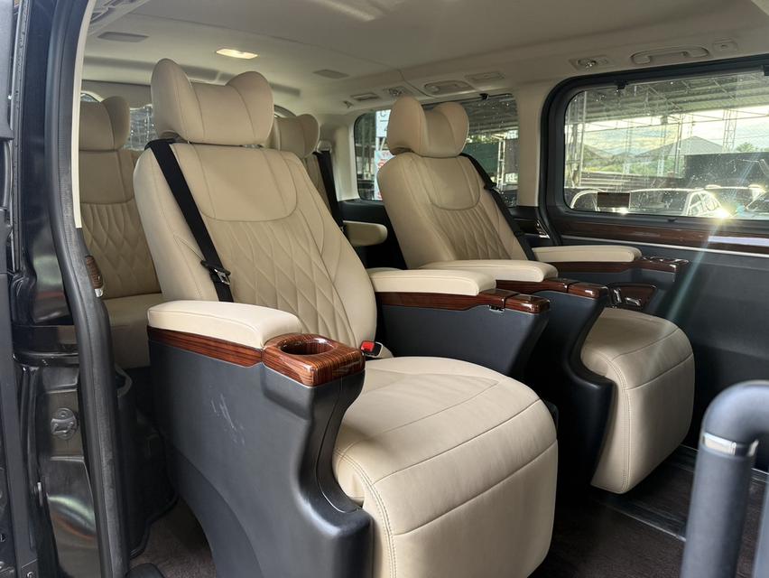 Toyota majesty 2.8 พรีเมี่ยม 11