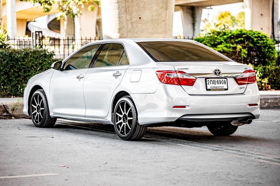 Toyota Camry 2.0G ปี 2013 สีบรอนซ์ มือเดียวป้ายแดง   4