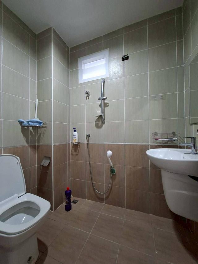 ขายบ้าน 2 ชั้น หลังริม หมู่บ้านบีทีเอ็น เรสซิเดนซ์ ใกล้เซ็นทรัลเวสเกต  5