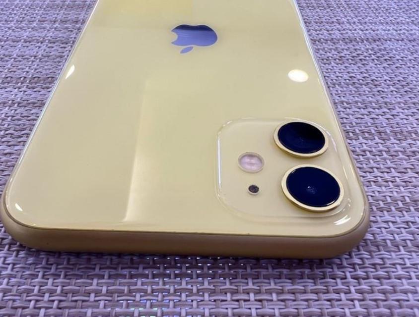 iPhone 11 สีเหลือง 