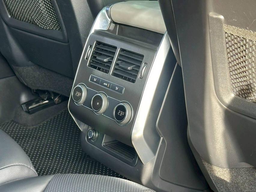 Land Rover Range Rover Sport 3.0 SD ปี 2016 จด 2017  17