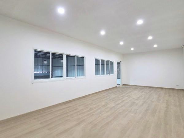 ให้เช่าอาคารโกดังพร้อมออฟฟิศย่านนวลจันทร์ ขนาด 120-180ตรม. ซอยนวลจันทร์ เขตบึงกุ่ม กรุงเทพฯ 2