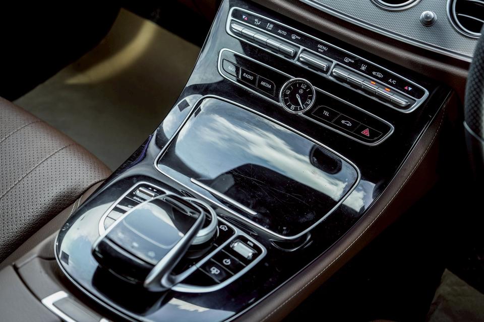 รหัสรถ CBL2782 Mercedes-Benz E350e Avantgarde W213 AT 2018 11