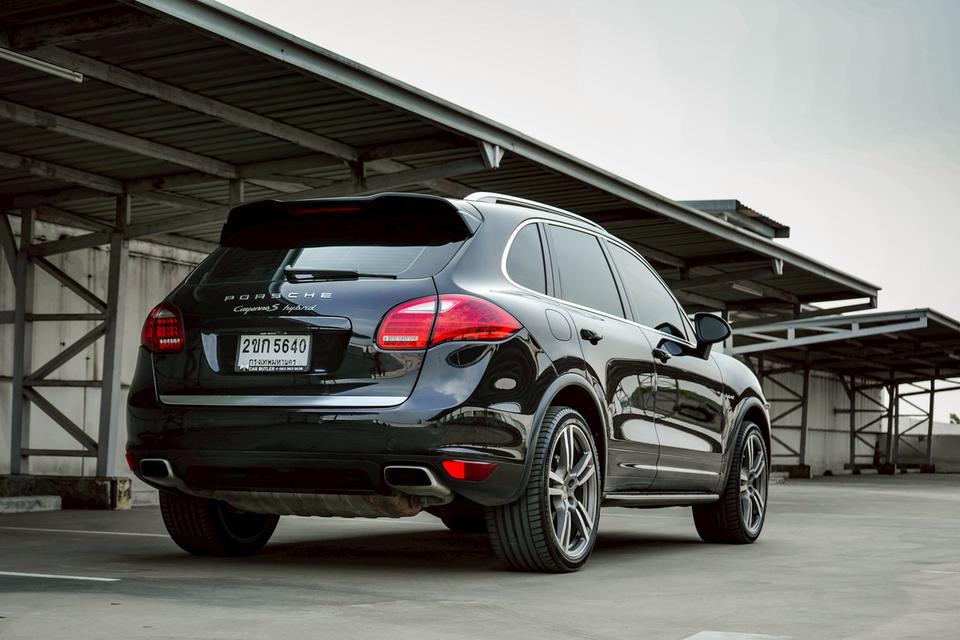 รหัสรถ CBL5640 PORSCHE CAYENNE 3.0 S Hybrid 4WD AT 2013 รูปที่ 3