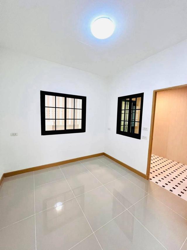 หมู่บ้านพฤกษาวิลเลจ 5 ทำเลวงแหวน - รัตนาธิเบศร์ บ้านเดี่ยว 2 ชั้น ถนนเมนโครงการ ตกแต่งใหม่ 18
