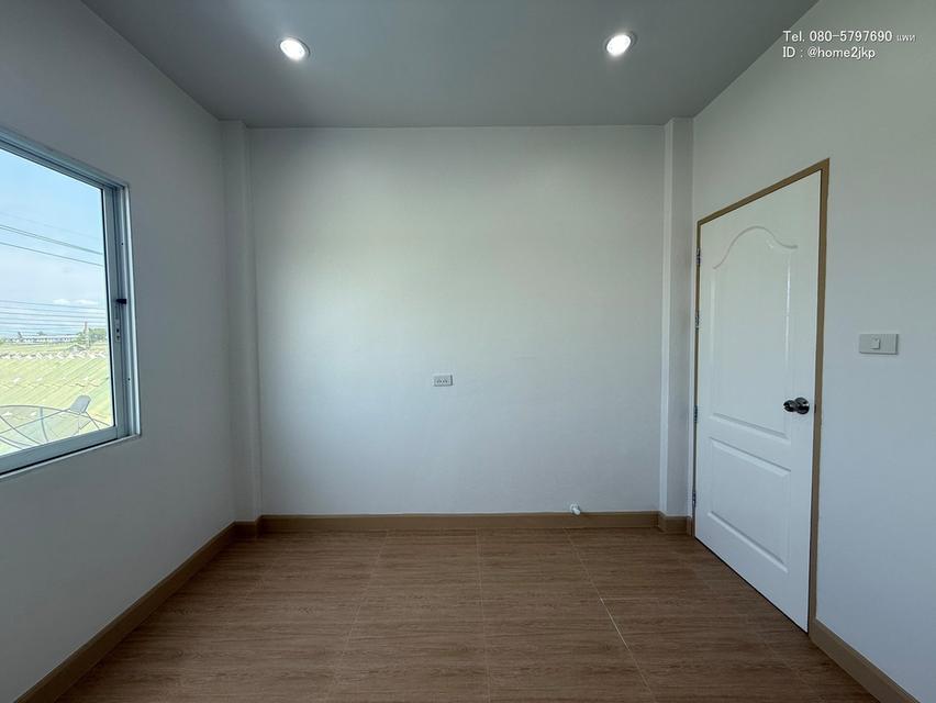หมู่บ้านเพ็ญศิริ 4 เลียบวารี หนองจอก บ้านรีโนเวทใหม่ ต้นซอย โซนหนองจอก 17