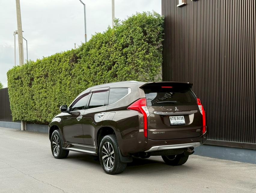 รถมือเดียว ไมล์ 13x,xxx หาได้ที่ไหนต้องคันนี้ Pajero 2.4 GT Premium  NAVI 4WD ปี2017  สีน้ำตาล ดีเซล