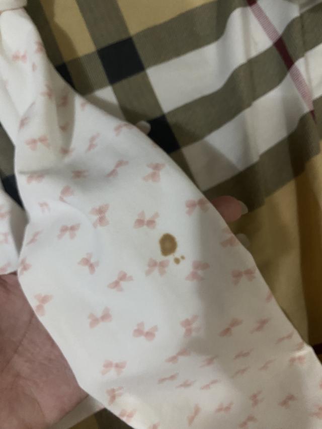 เสื้อปาดไหล่ซินเทจมือ1ห้อยป้ายมีตำหนิรอยปื้อน กระโปรงยีนส์น้ำเงินเข้มสวยมากก 4