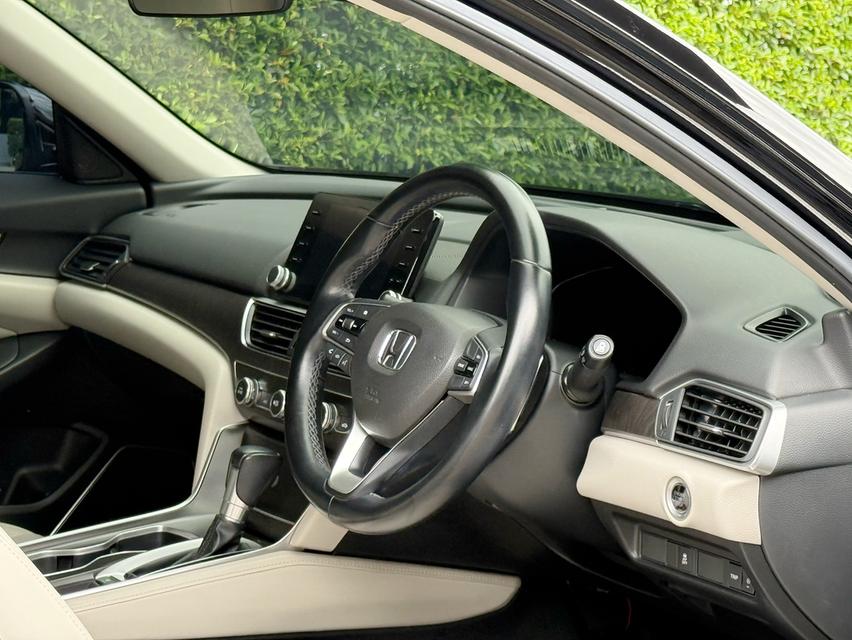 2022 HONDA ACCORD 1.5 TURBO รถมือเดียวออกป้ายแดง วิ่งน้อยเพียง 70,000 กม รถเข้าศูนย์ตรงระยะ รถไม่มีอุบัติเหตุครับ 10