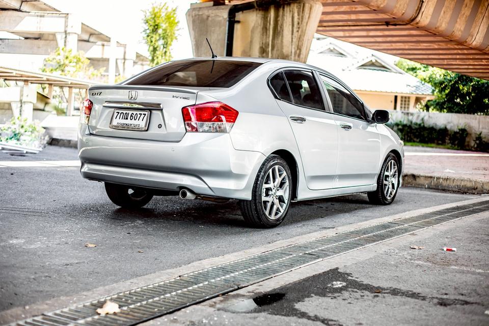 Honda City 1.5SV ปี 2011 สีเทา ท๊อปสุด