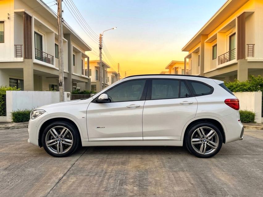 ลดราคา!!! ปี2017 BMW X1 M SPORT ดีเซล รถมือเดียวออกห้าง รูปที่ 4