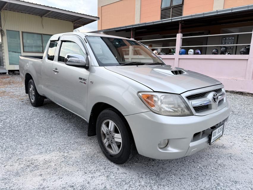 (แจ้งรหัสรถ BK8269) โตโยต้า Vigo ปี 2005